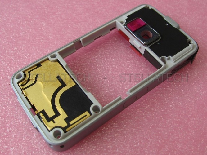 Nokia N81-3 - Middle Cover + Camera Lens Vanilla2 Silver